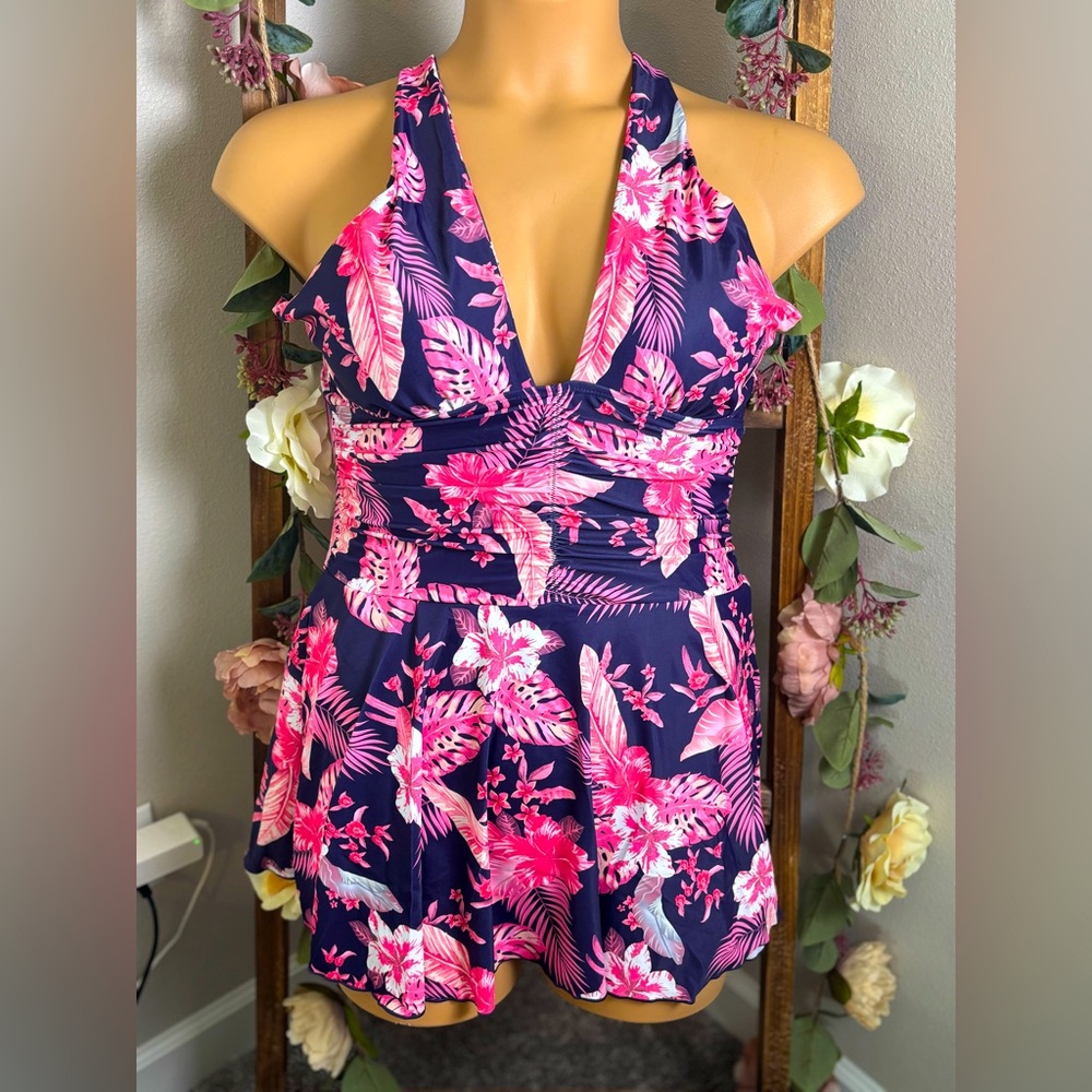 SHEKINI Women’s Halter One-Piece Swimdress Tummy Control Size Large MSRP $40 NWT